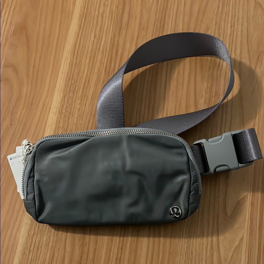 lululemon belt bag